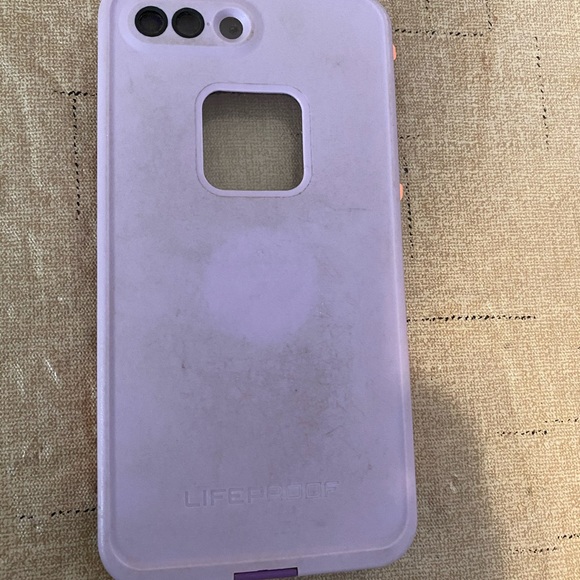 iPhone 8+ life proof case - Picture 4 of 4
